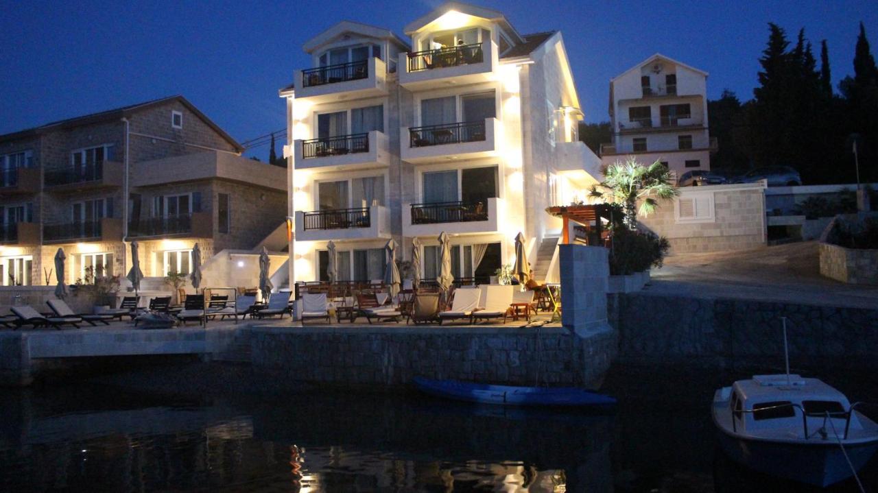 Apartments Harmonia Тиват Екстер'єр фото