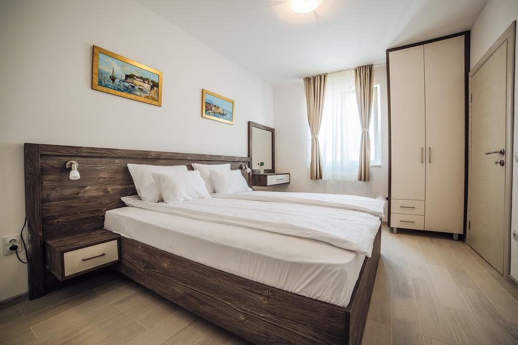 Apartments Harmonia Тиват Екстер'єр фото