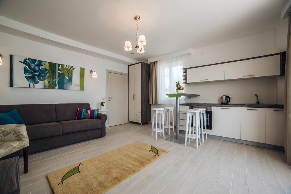Apartments Harmonia Тиват Екстер'єр фото
