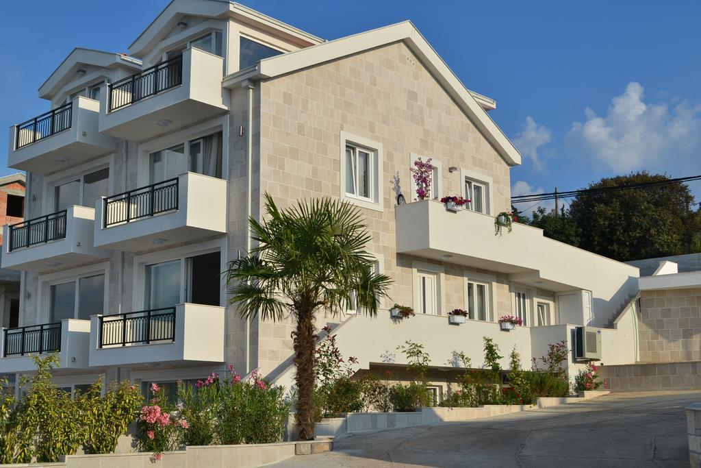 Apartments Harmonia Тиват Екстер'єр фото